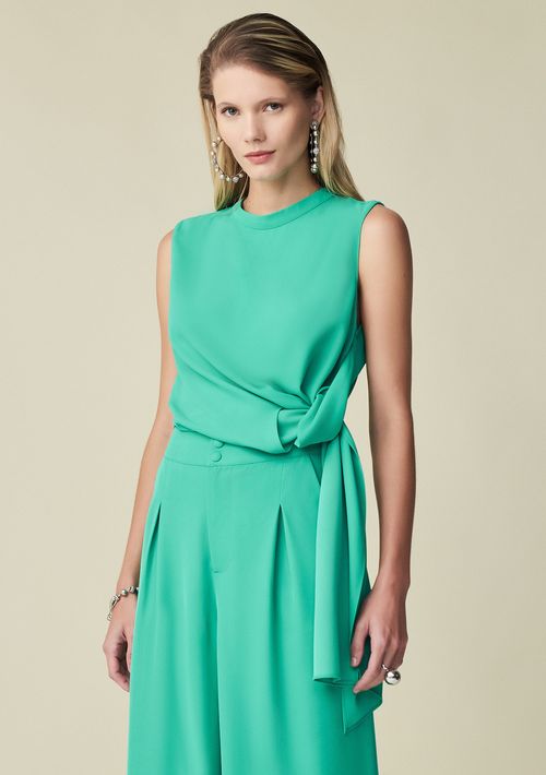 Blusa Maria.Valentina Gola Redonda Cavada Faixa Cintura Verde