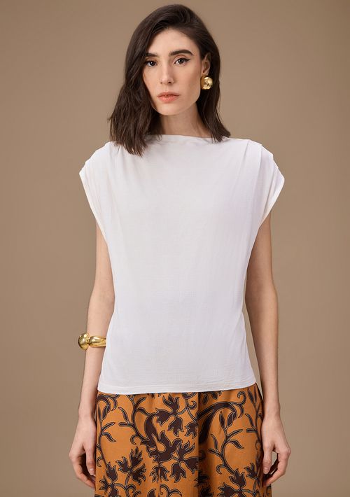 Blusa Maria.Valentina Solta Decote Canoa Manga Curta Padrão Off White