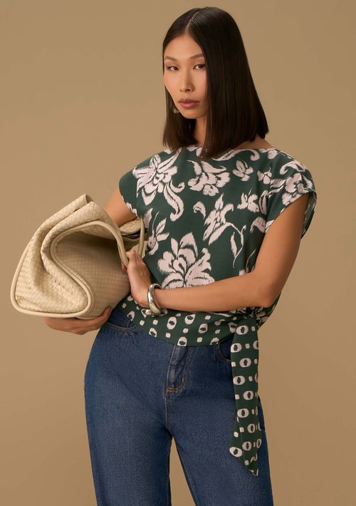 Blusa Maria.Valentina Ajustada Decote Canoa Manga Curta Cropped Verde
