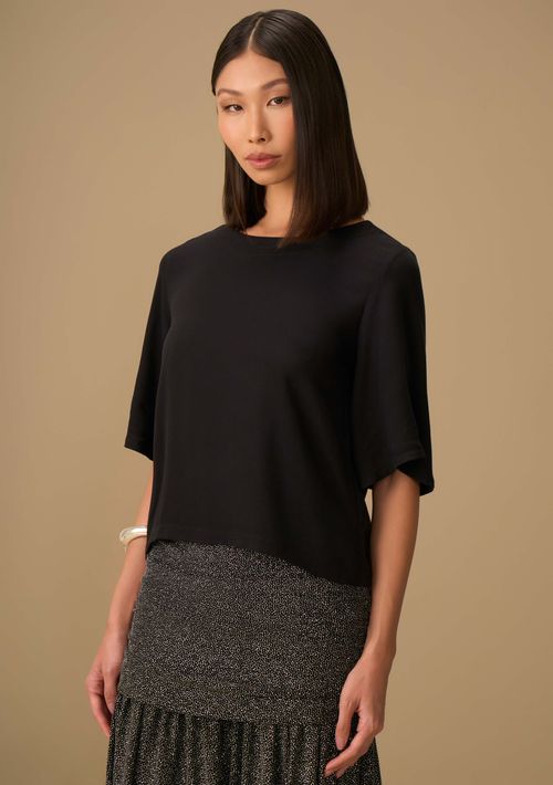 Blusa Maria.Valentina Solta Decote Careca Manga Curta Padrão Preto
