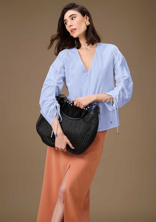 Blusa Maria.Valentina Solta Decote V Manga 7 Oitavos Padrão Off White