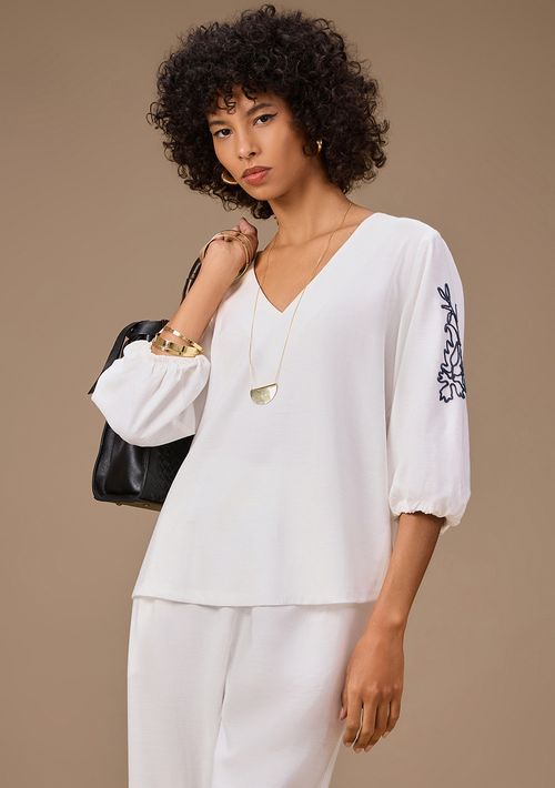 Blusa Maria.Valentina Solta Decote V Manga 7 Oitavos Padrão Off White