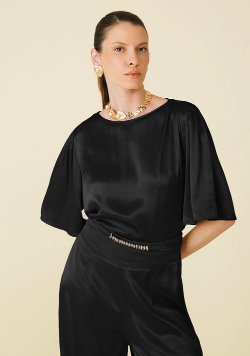 Blusa Maria.Valentina Solta Decote Careca Manga Curta Padrão Preto